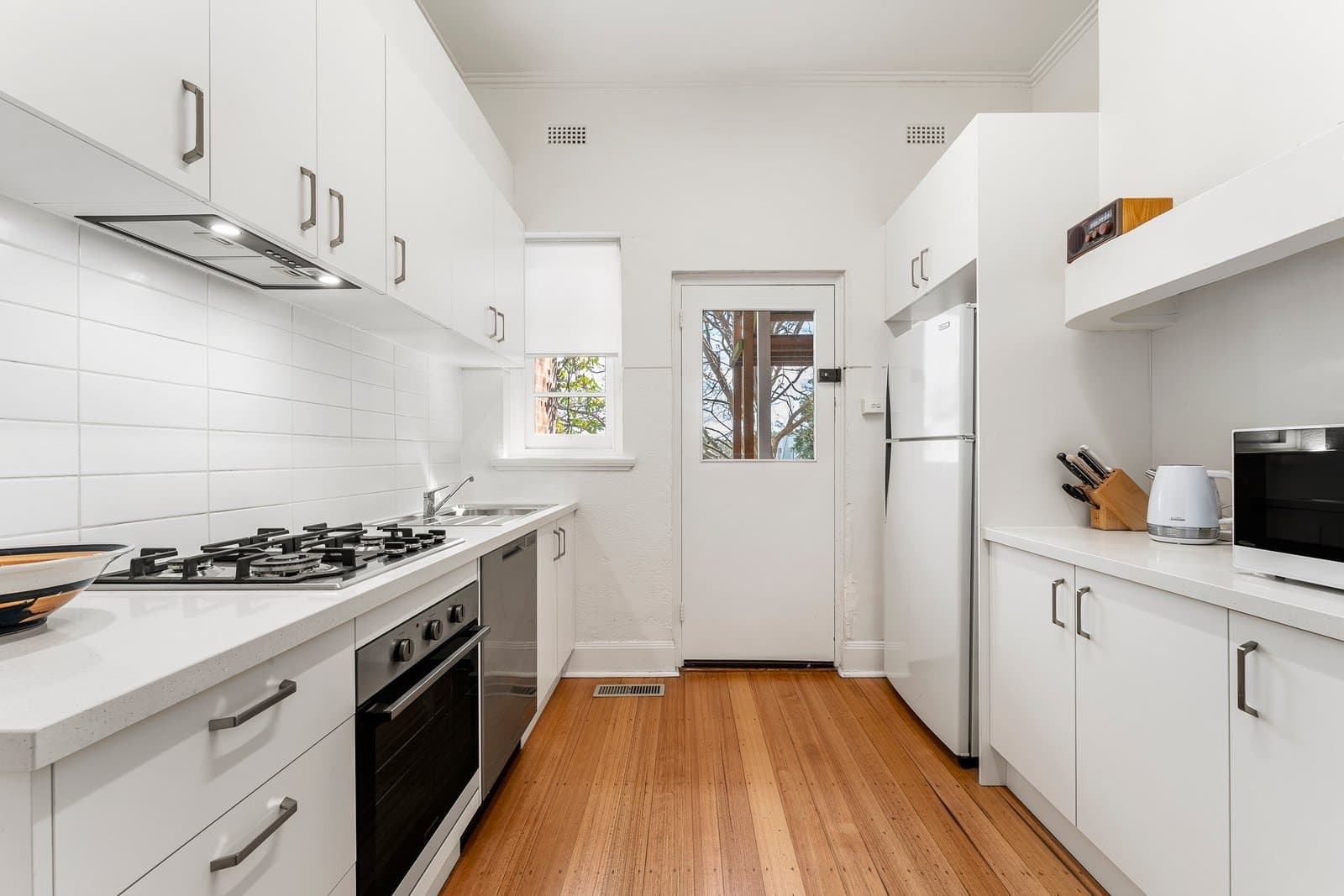 7 Munro Street, Kew East - Thumbnail 4