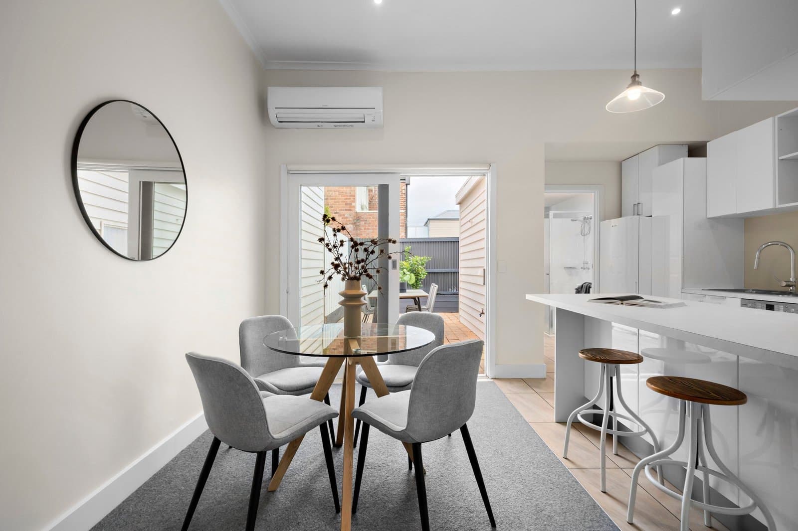 65 Ogrady Street, Albert Park - Thumbnail 3