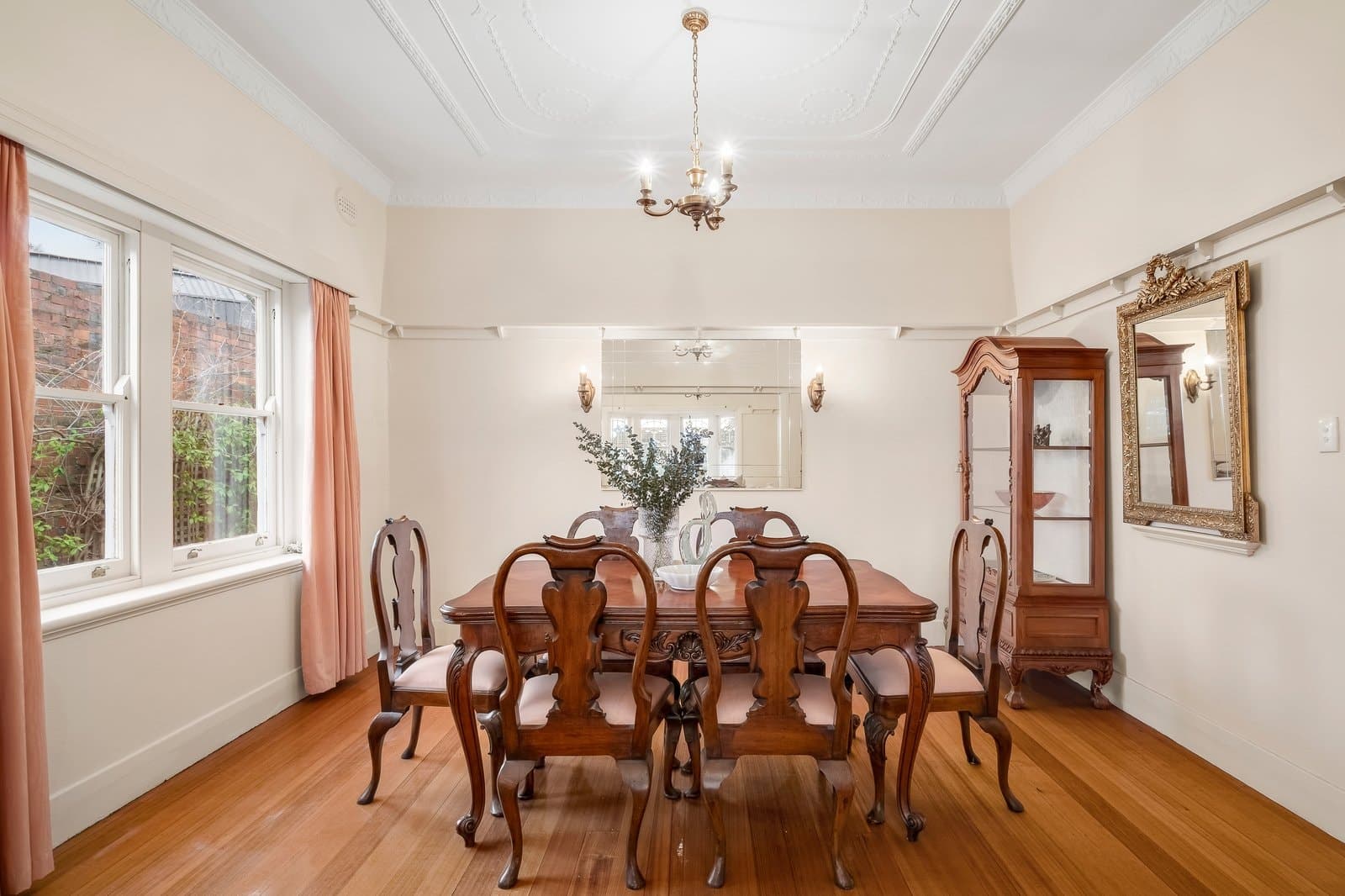 10 Carrick Street, Mont Albert North - Thumbnail 4