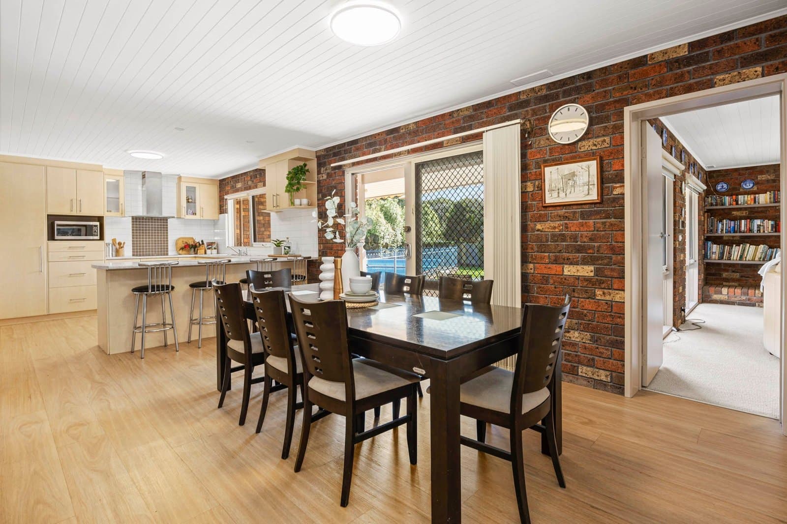 9 The Glen, Frankston - Thumbnail 5