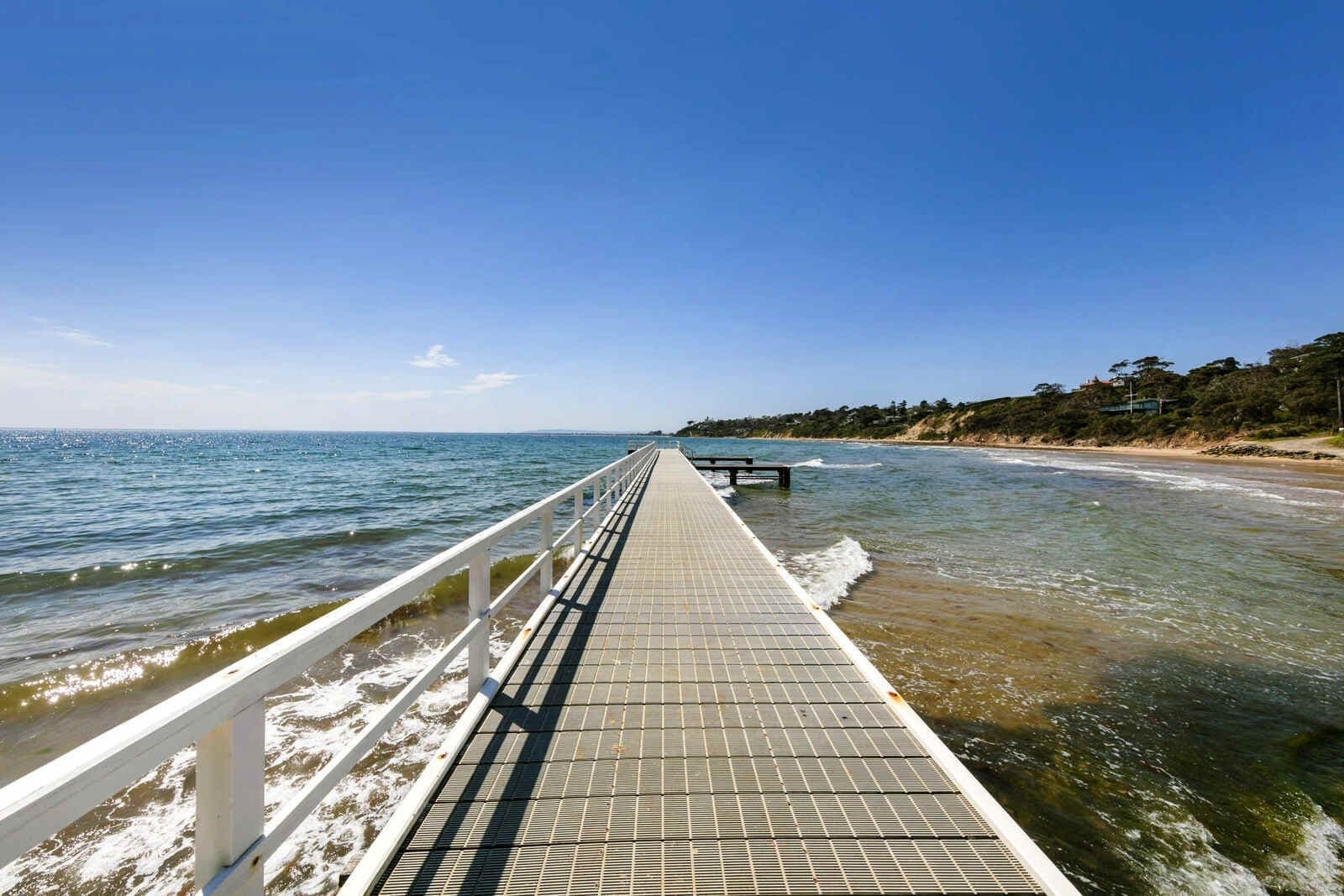 9 Bareena Drive, Mount Eliza - Image 1