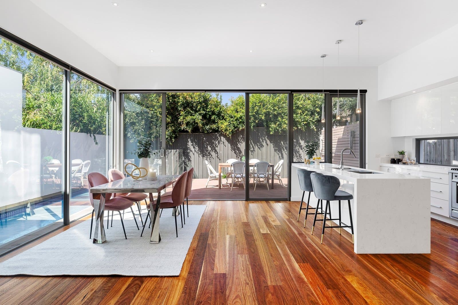 6 Arthur Street, Surrey Hills - Thumbnail 3