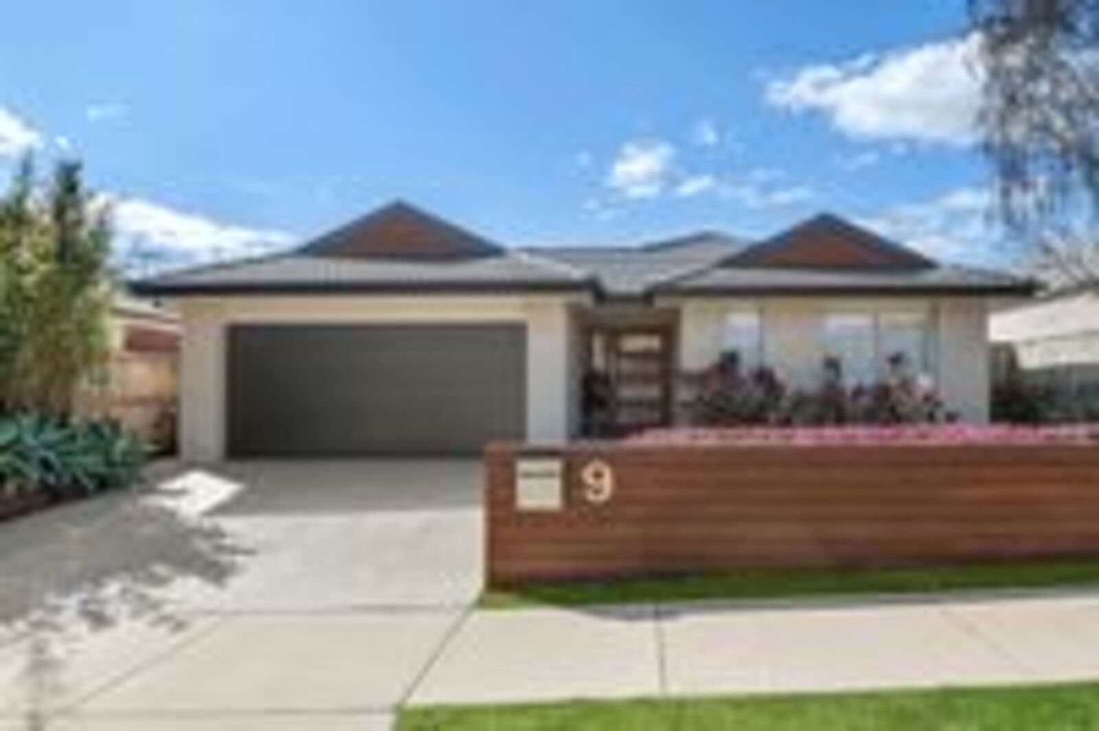 9 Santorini Court, Mount Martha - Image 1