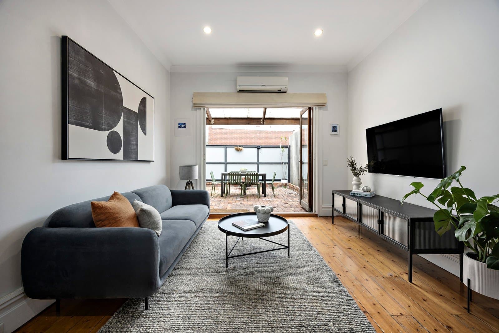 120 Danks Street, Albert Park - Thumbnail 2