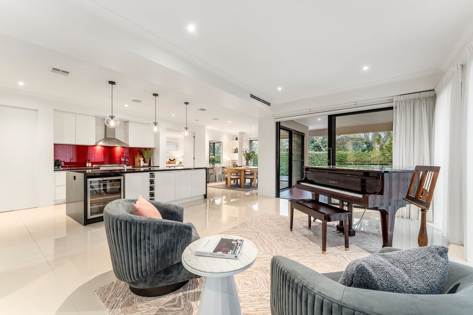 14 Dixon Street, Glen Iris - Thumbnail 2