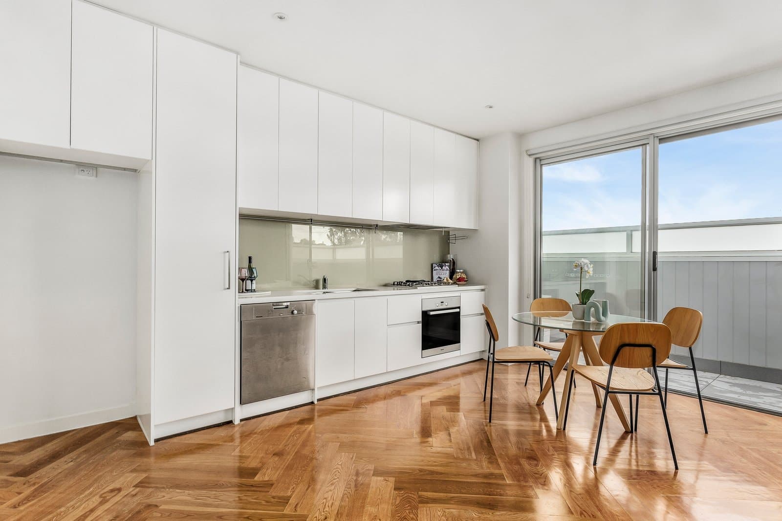 14/22 Wattle Road, Hawthorn - Thumbnail 2