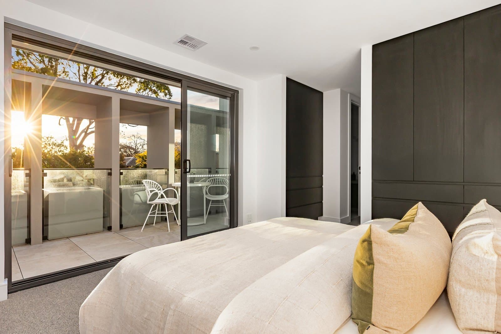 24A Derby Street, Camberwell - Thumbnail 8
