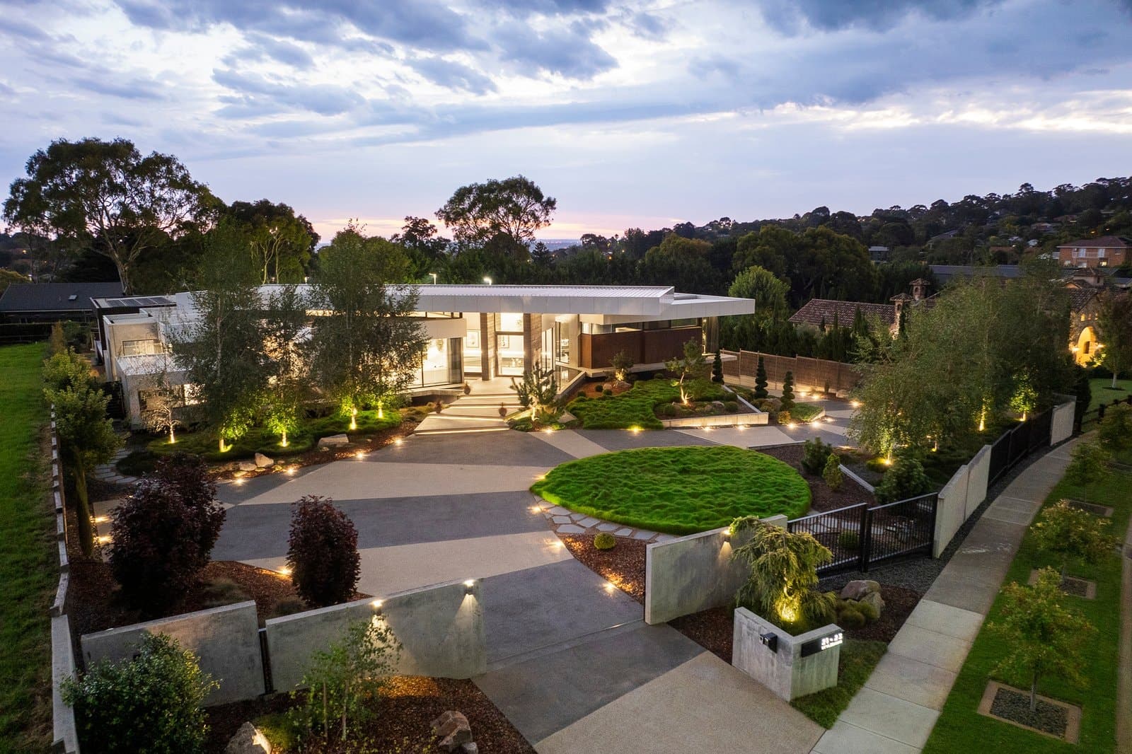 21-23 Stylebawn Drive, Berwick - Image 1