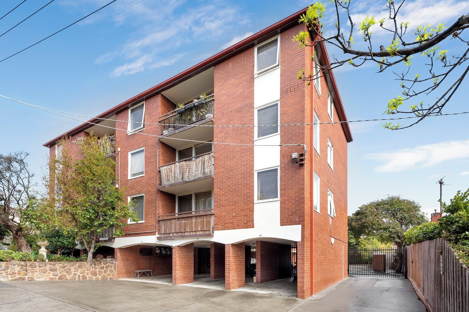 13/9 Canterbury Road, Toorak - Image 1