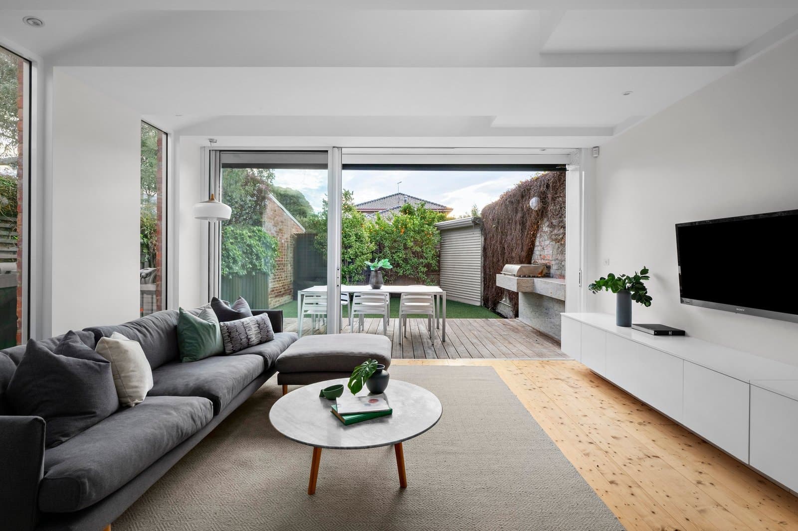 14A Hawthorn Avenue, Caulfield North - Thumbnail 2