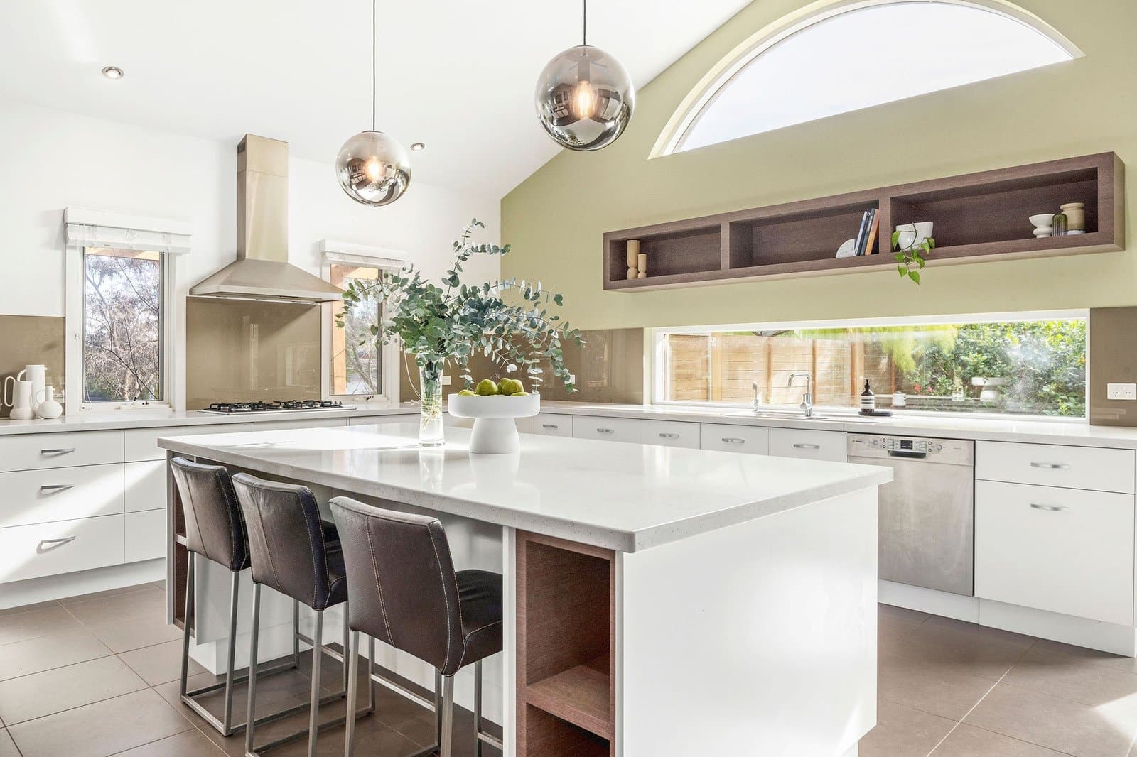 17 Park Avenue, Mornington - Thumbnail 2