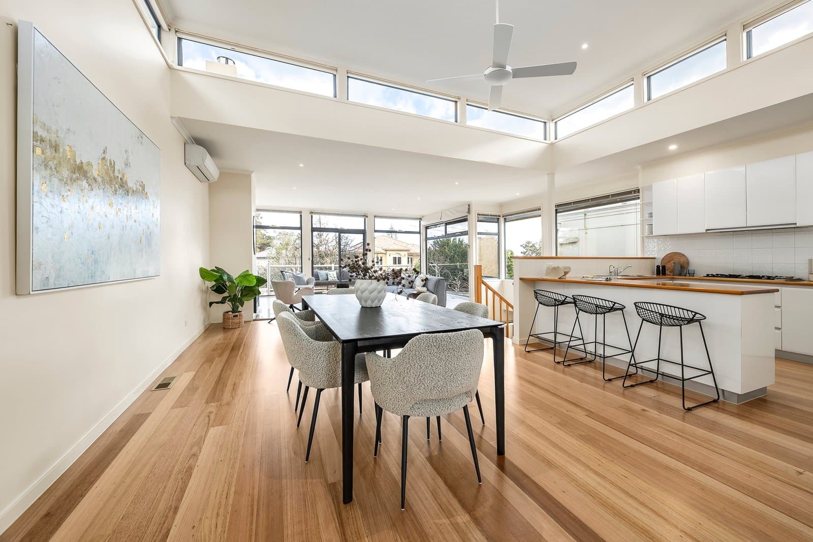 92 Orlando Street, Hampton - Thumbnail 2