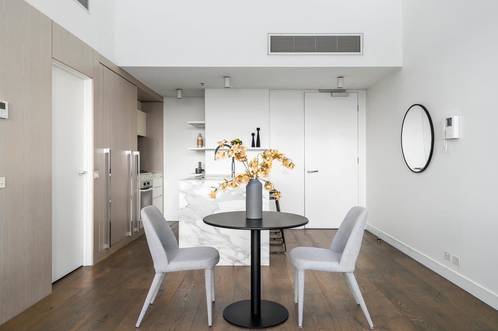 1202/1 Clara Street, South Yarra - Thumbnail 4