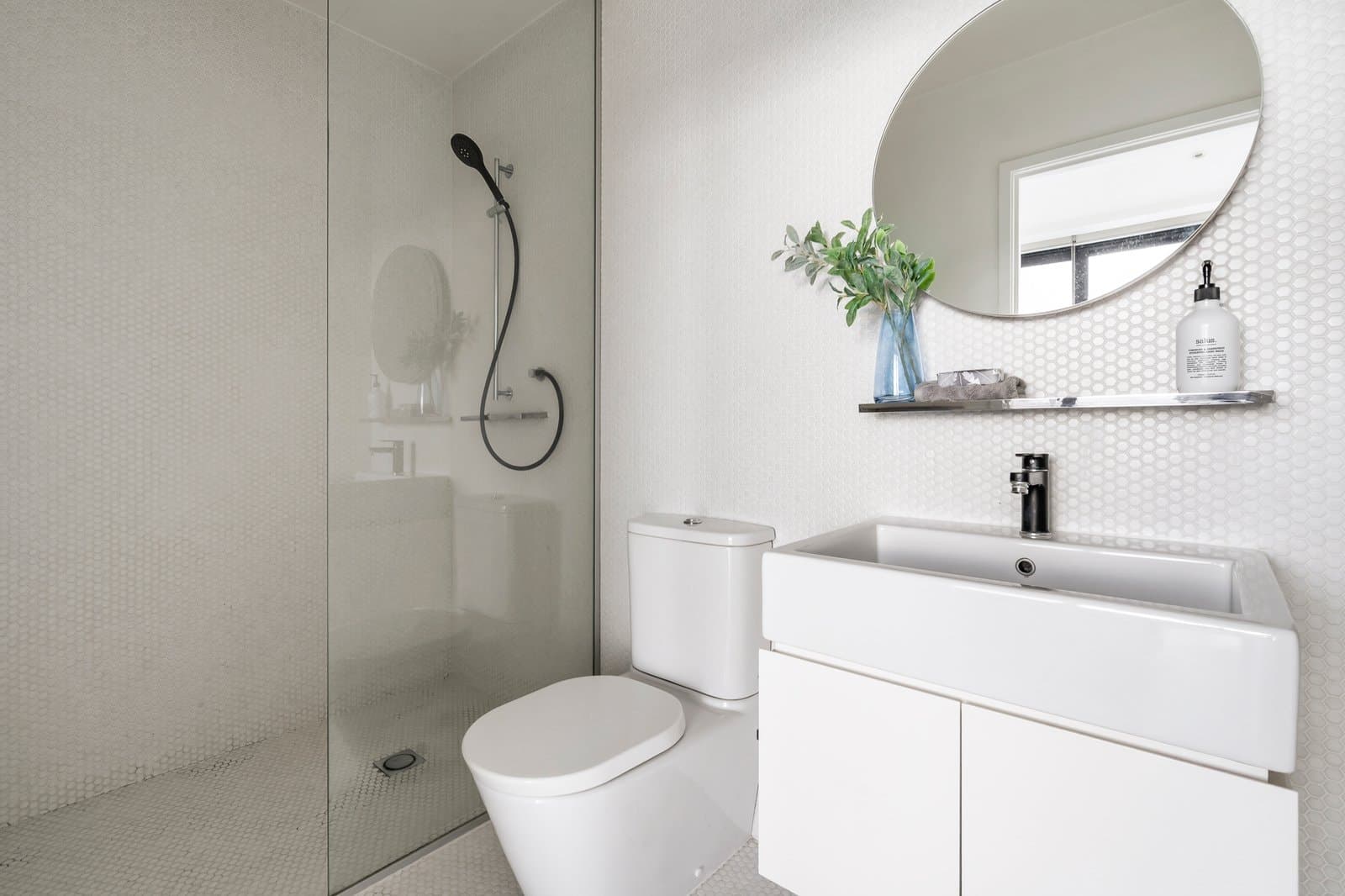 1202/1 Clara Street, South Yarra - Thumbnail 8