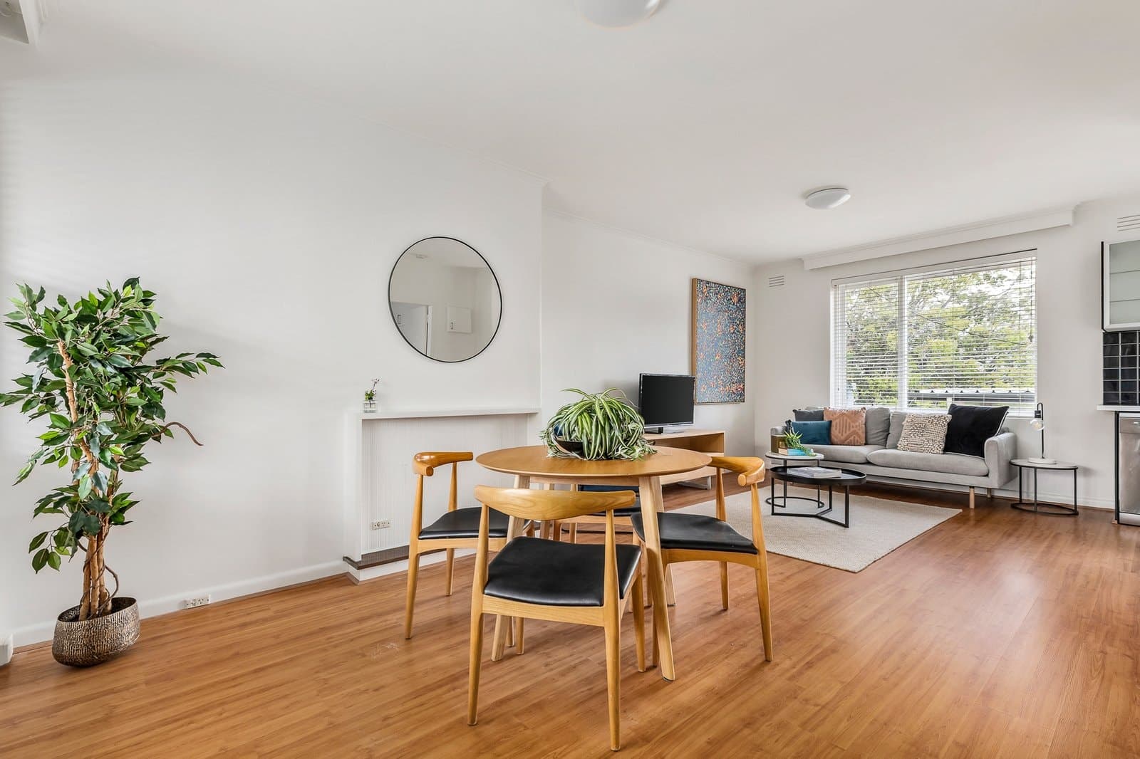 27/563 Glenferrie Road, Hawthorn - Image 1