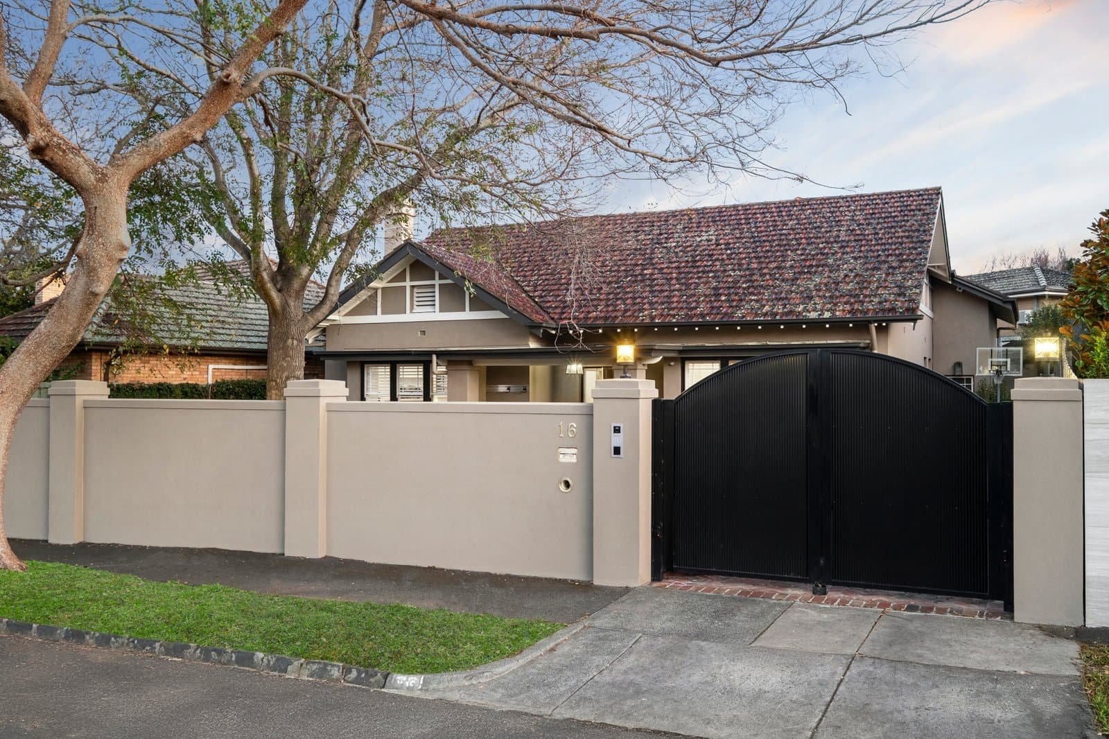 16 Birdwood Avenue, Brighton - Image 1