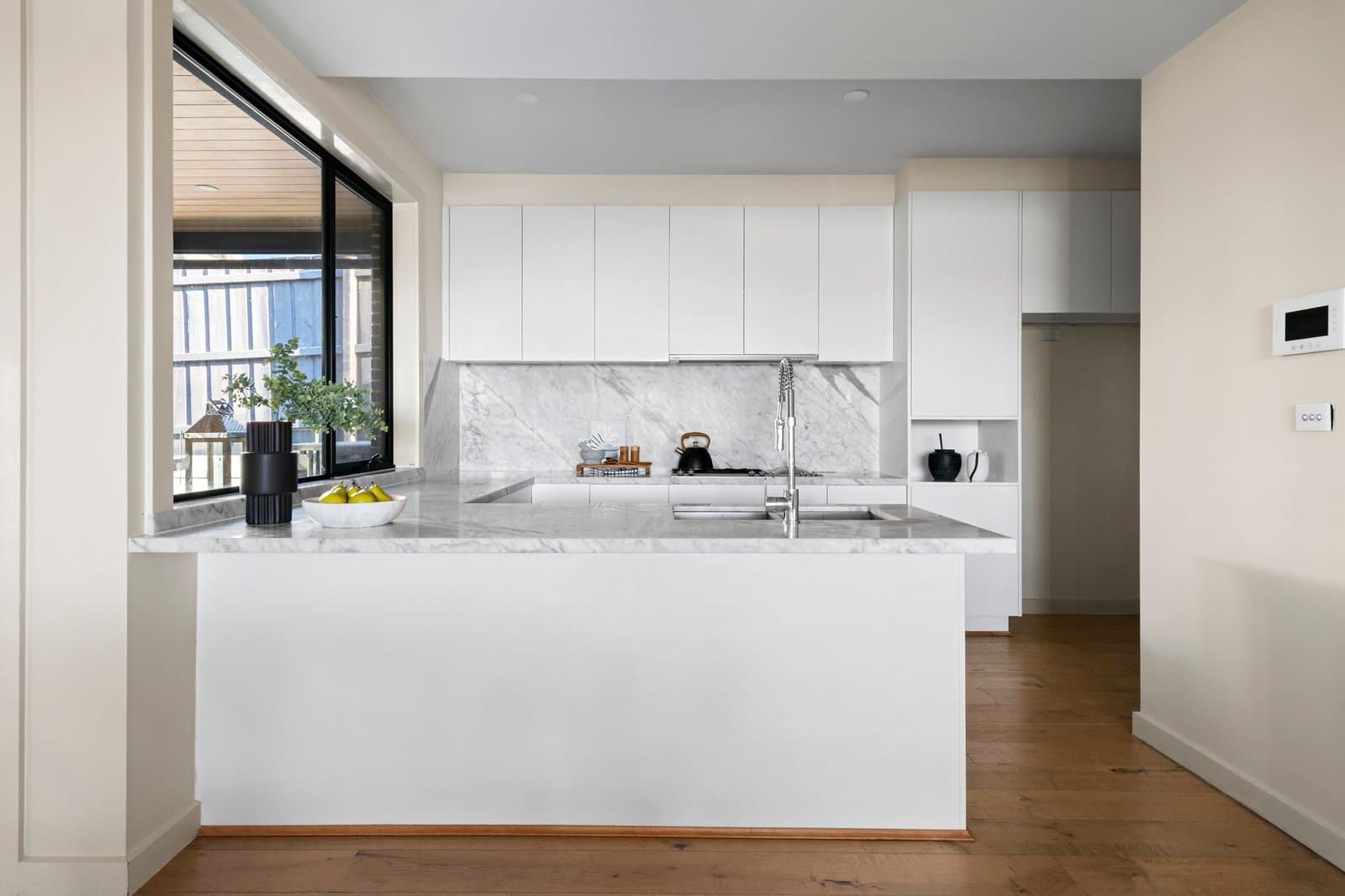 17 Leonis Avenue, Balwyn North - Thumbnail 5