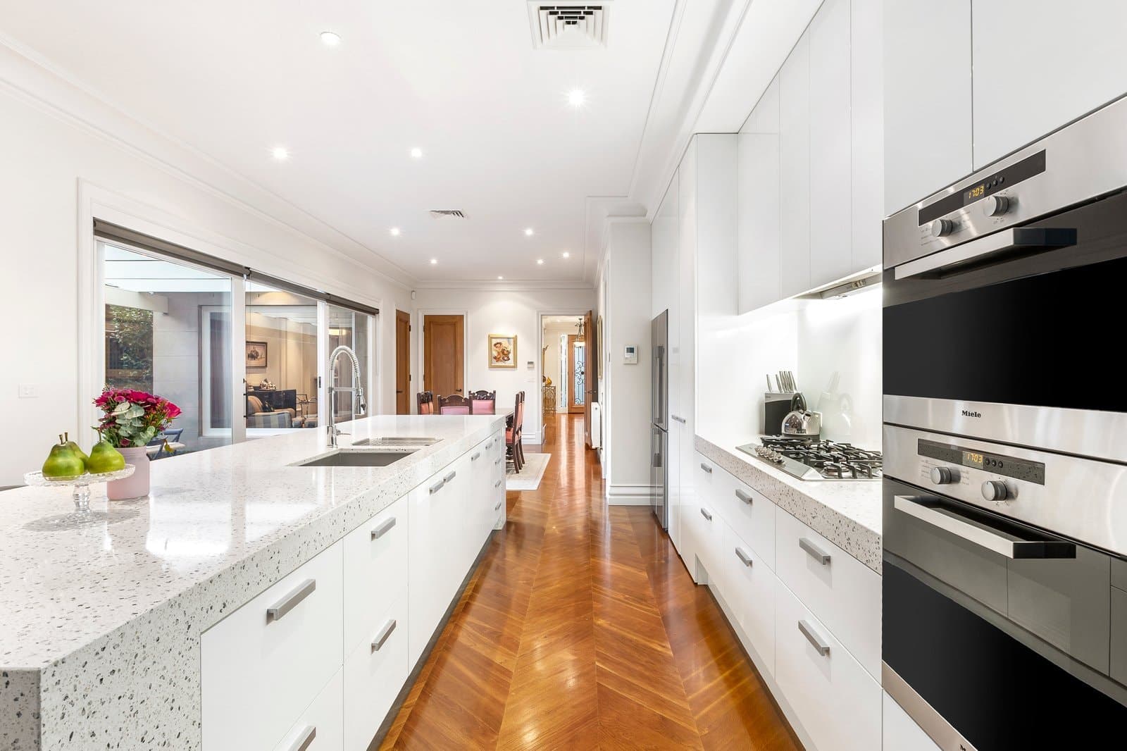 2a Georgian Court, Balwyn - Thumbnail 6