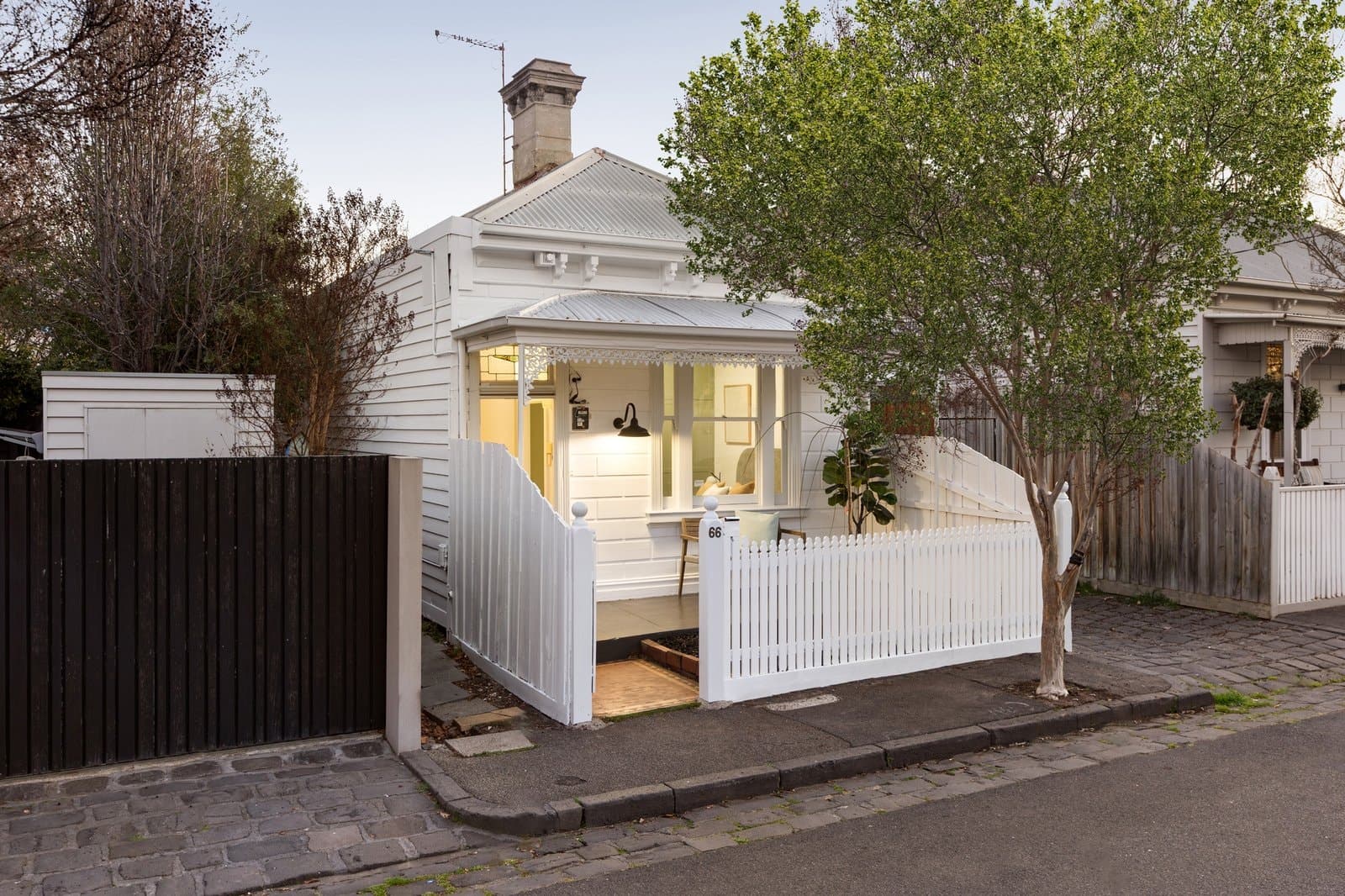 66 Carter Street, Middle Park - Image 1