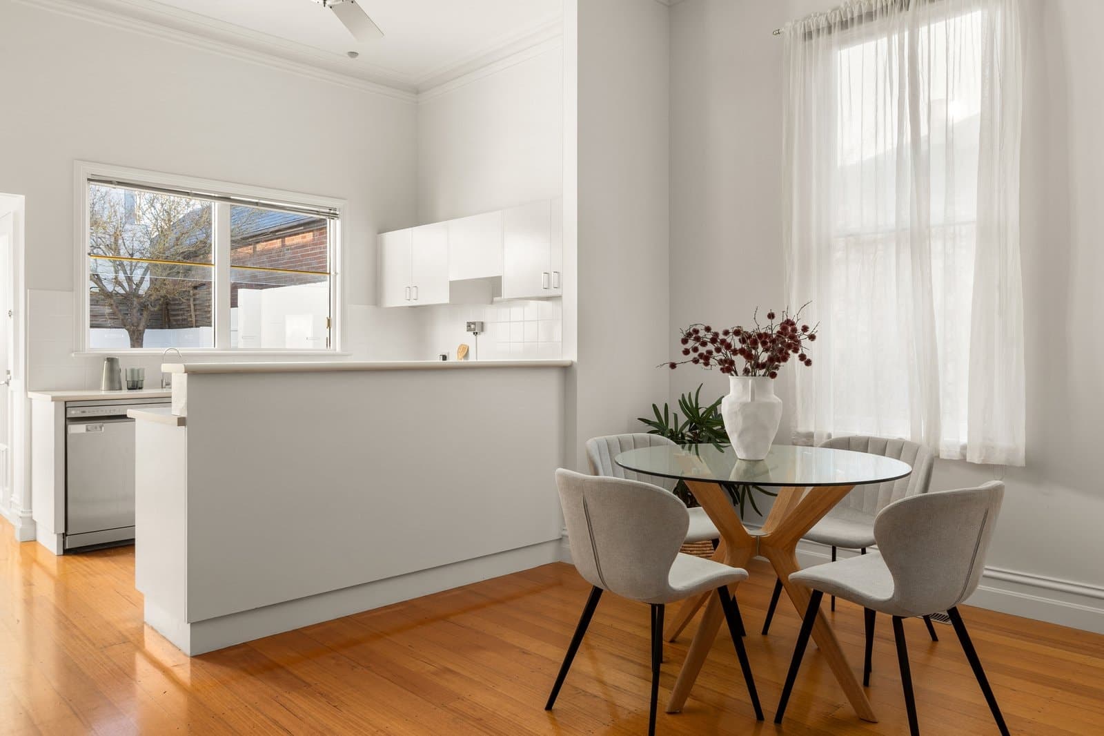 66 Carter Street, Middle Park - Thumbnail 4