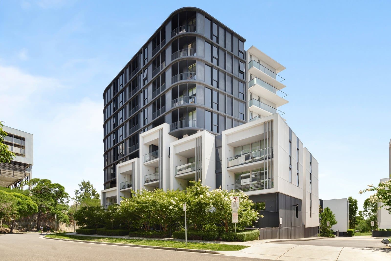 407/1 Grosvenor Street, Doncaster - Thumbnail 6