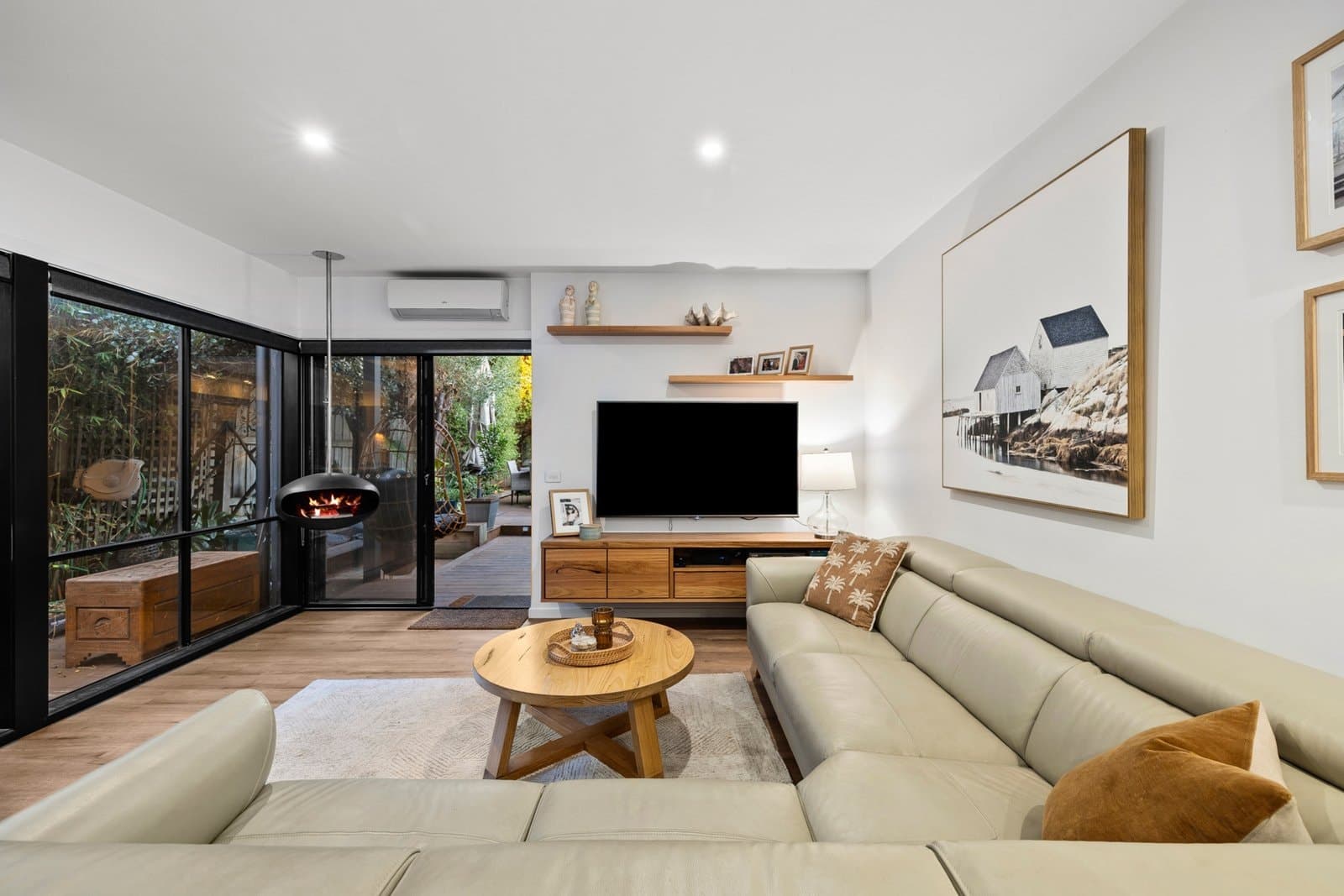 69A Hampden Street, Mornington - Image 1