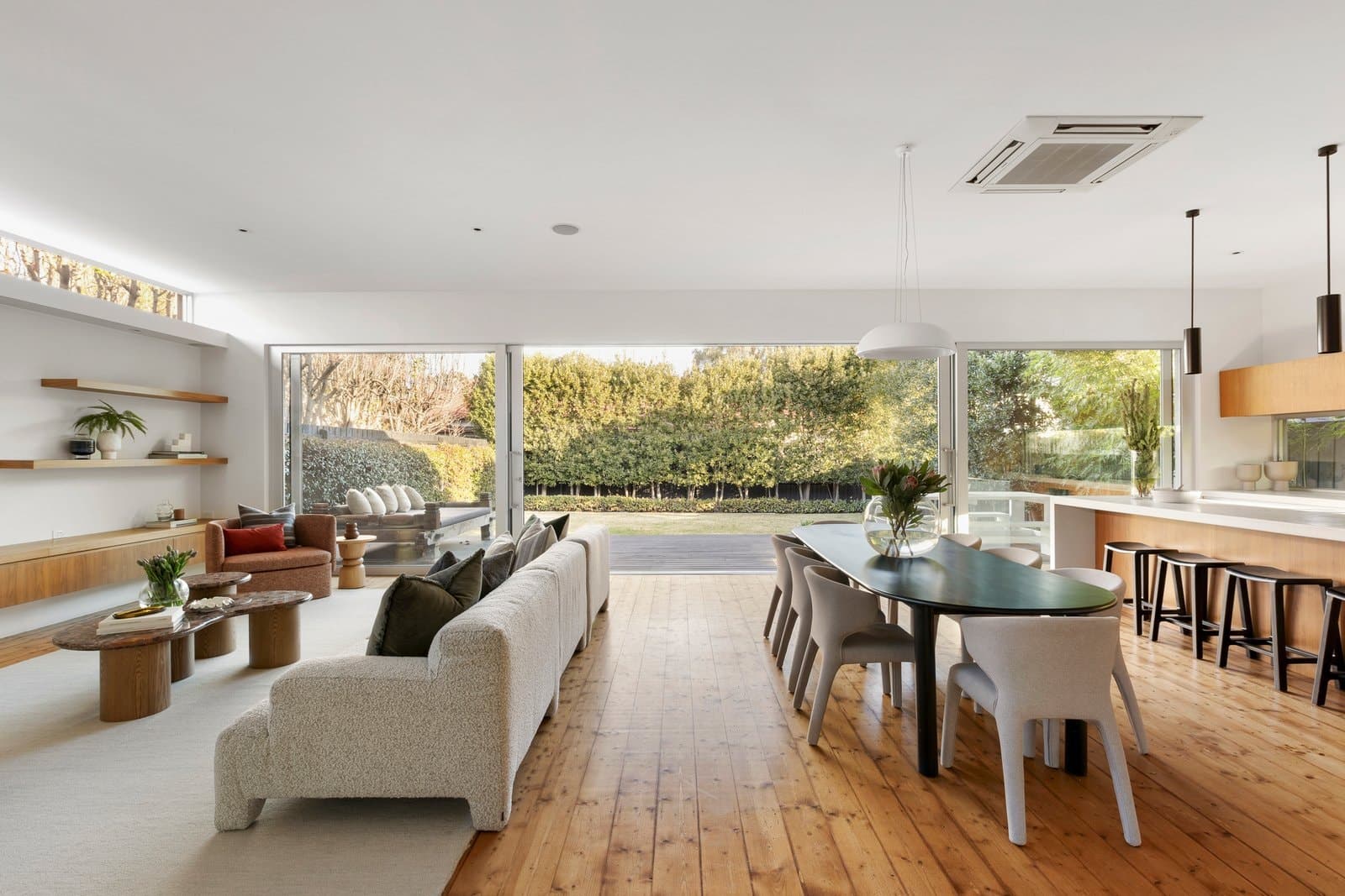 12 Cowper Street, Brighton - Thumbnail 2