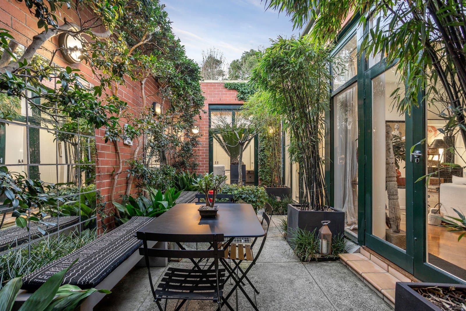 4 Webb Lane, East Melbourne - Image 1