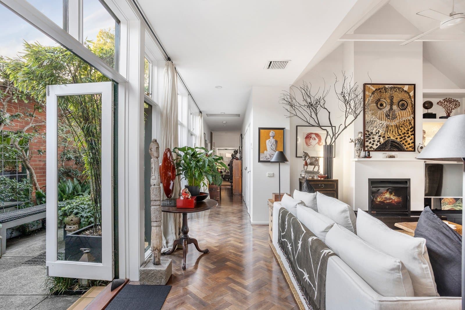4 Webb Lane, East Melbourne - Thumbnail 3