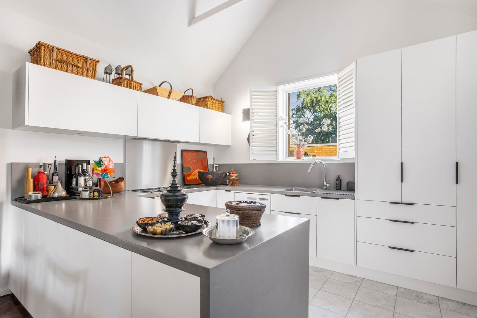4 Webb Lane, East Melbourne - Thumbnail 4