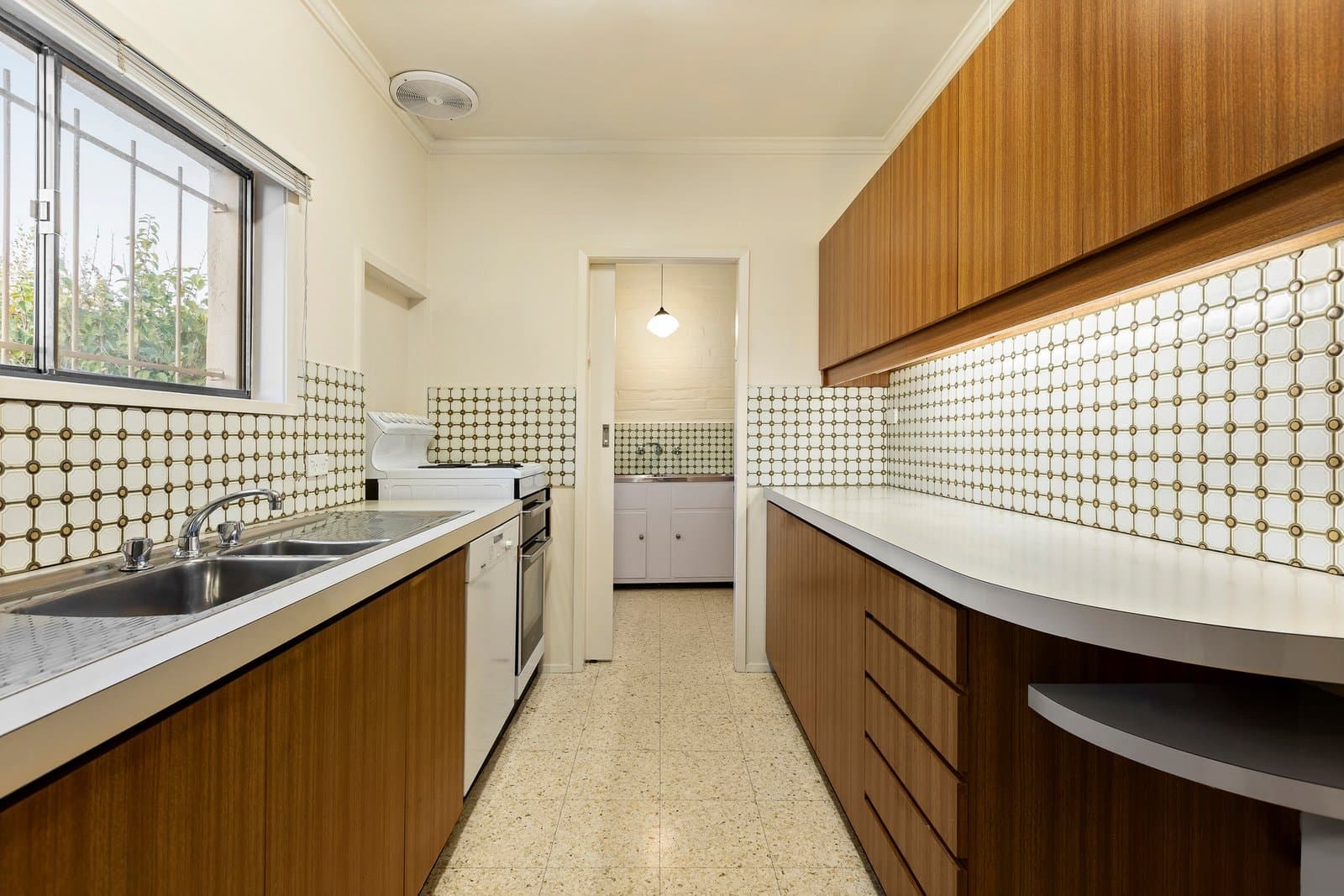 39 Grove Road, Hawthorn - Thumbnail 8