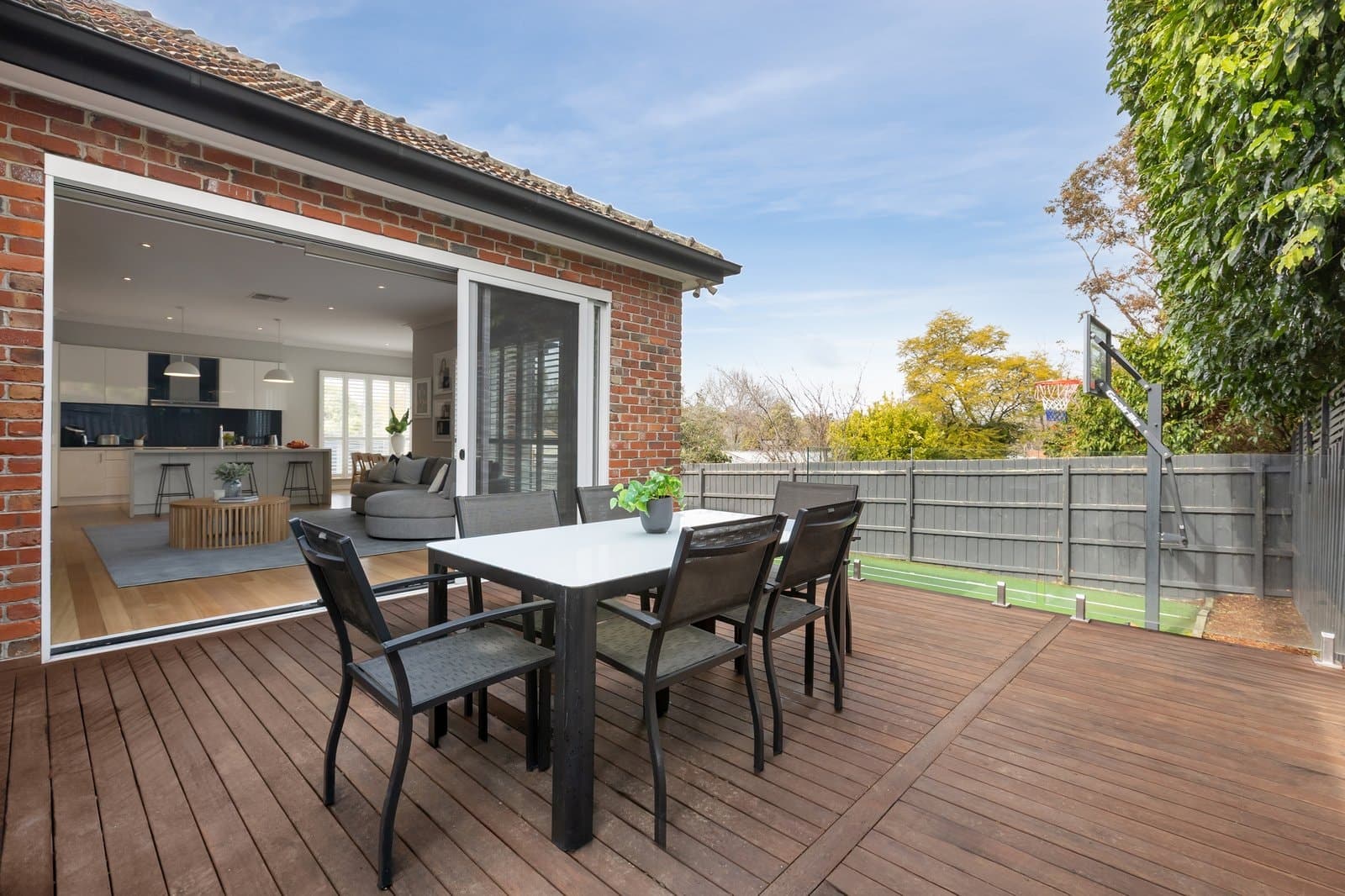 6 Chester Street, Surrey Hills - Thumbnail 8