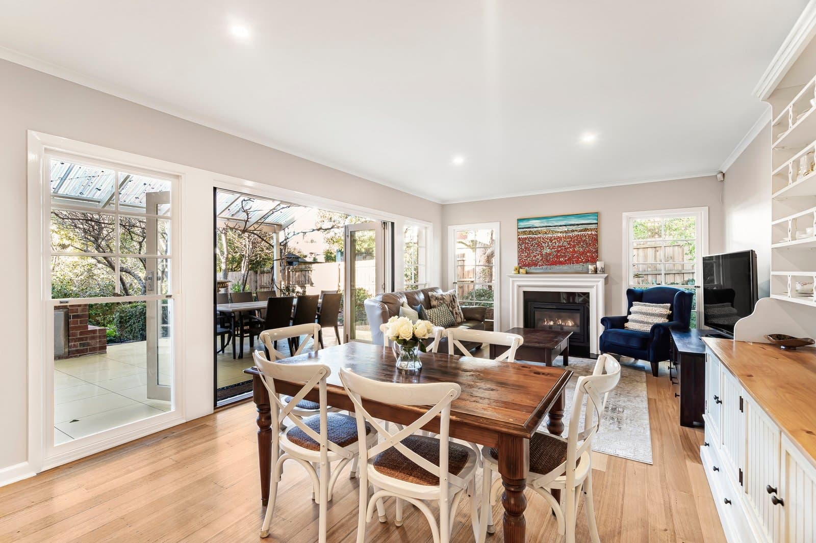 1 Willandra Avenue, Canterbury - Thumbnail 4