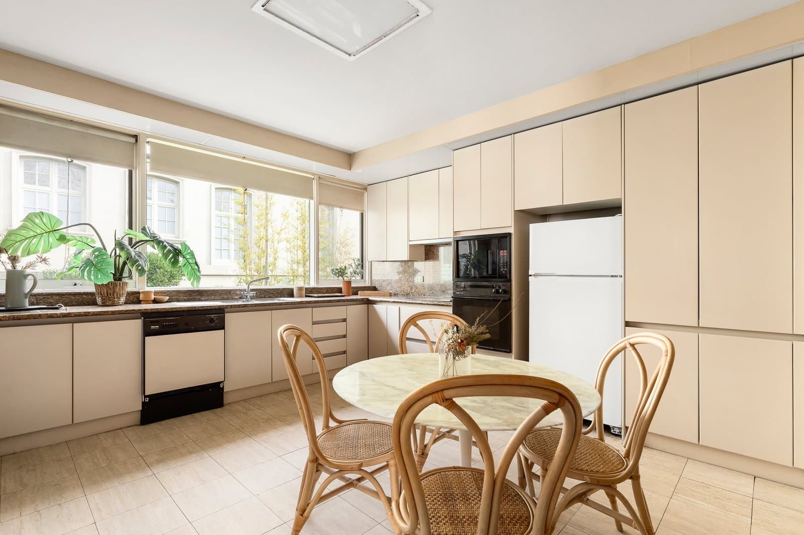 1 Moonga Road, Toorak - Thumbnail 4
