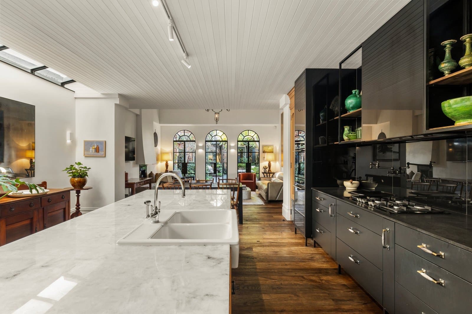 37 Cardigan Place, Albert Park - Thumbnail 5