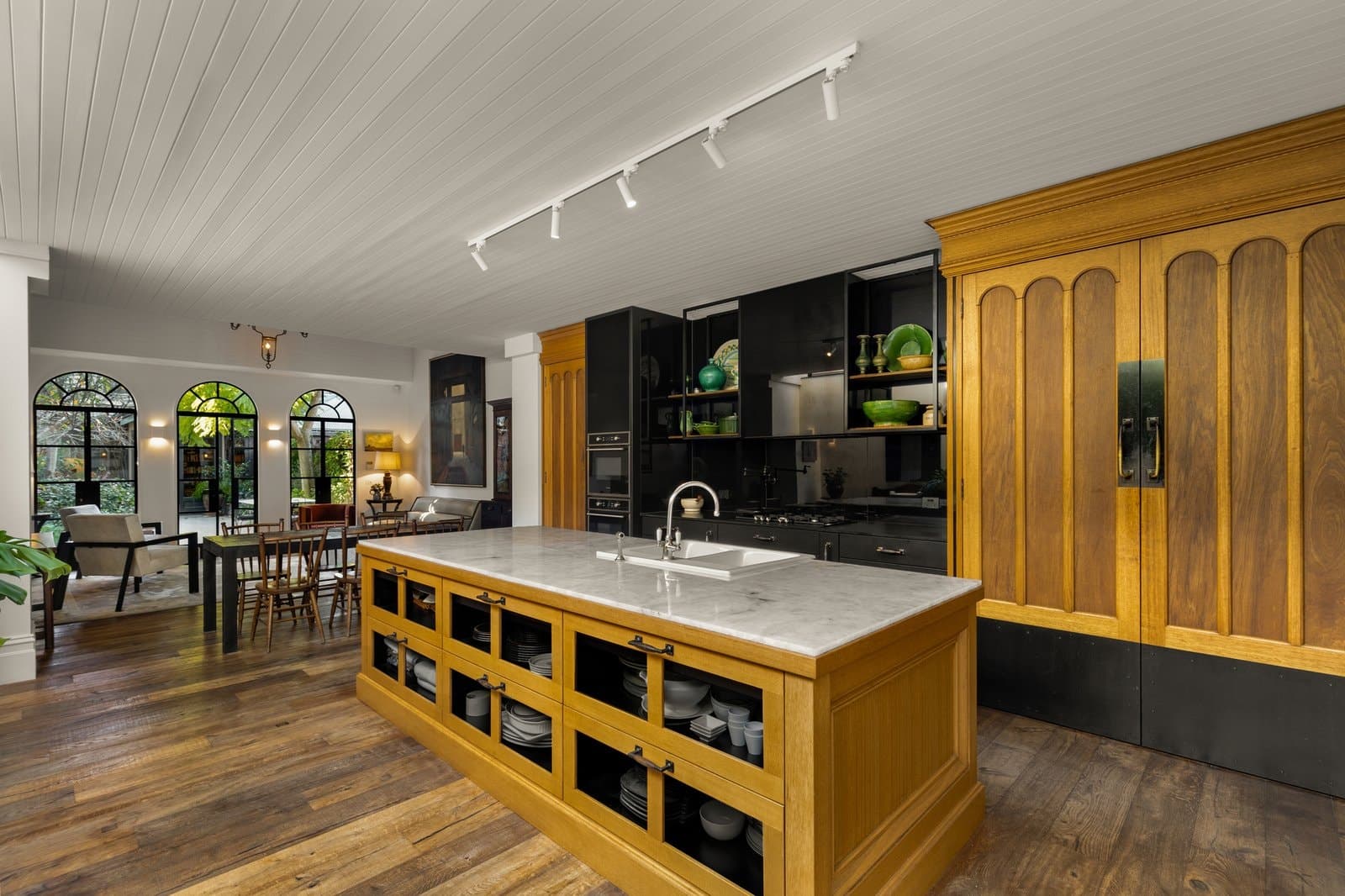 37 Cardigan Place, Albert Park - Thumbnail 8