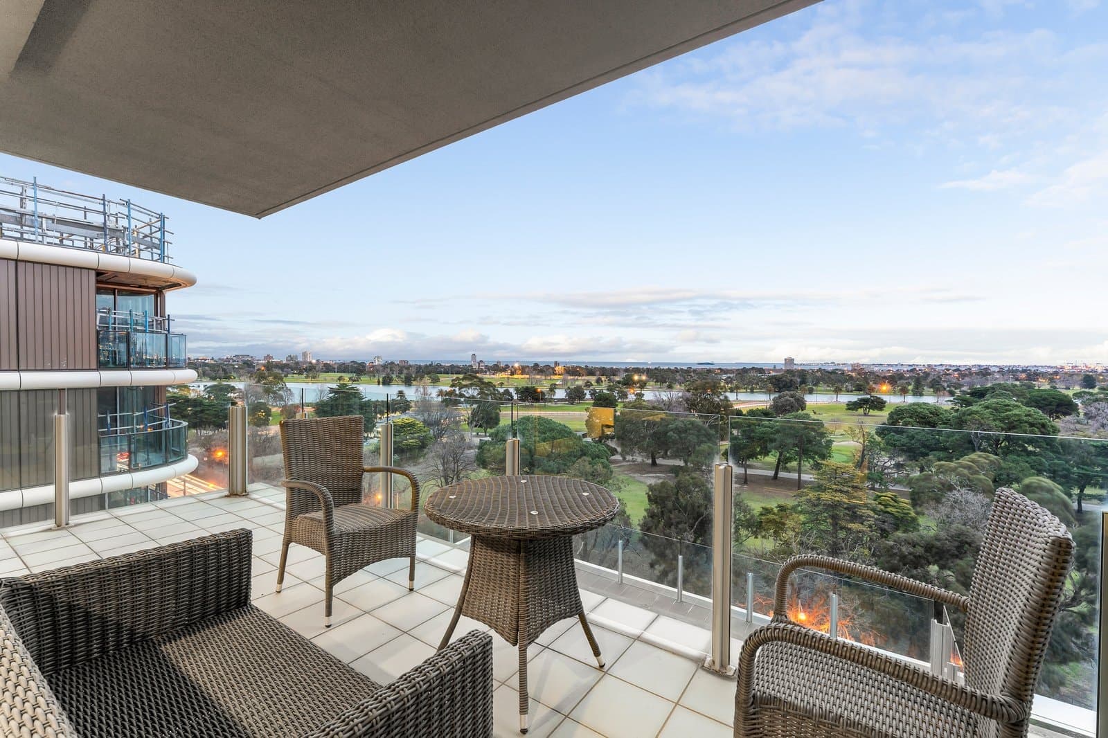 801/1 Roy Street, Melbourne - Thumbnail 4