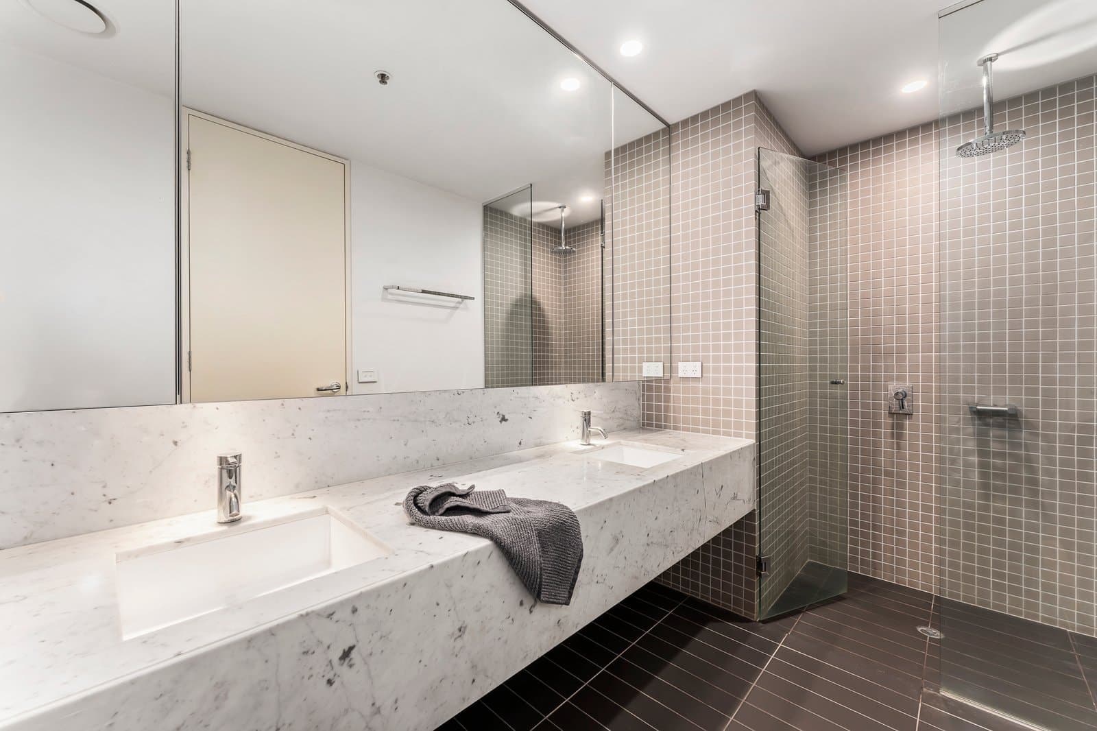 801/1 Roy Street, Melbourne - Thumbnail 7