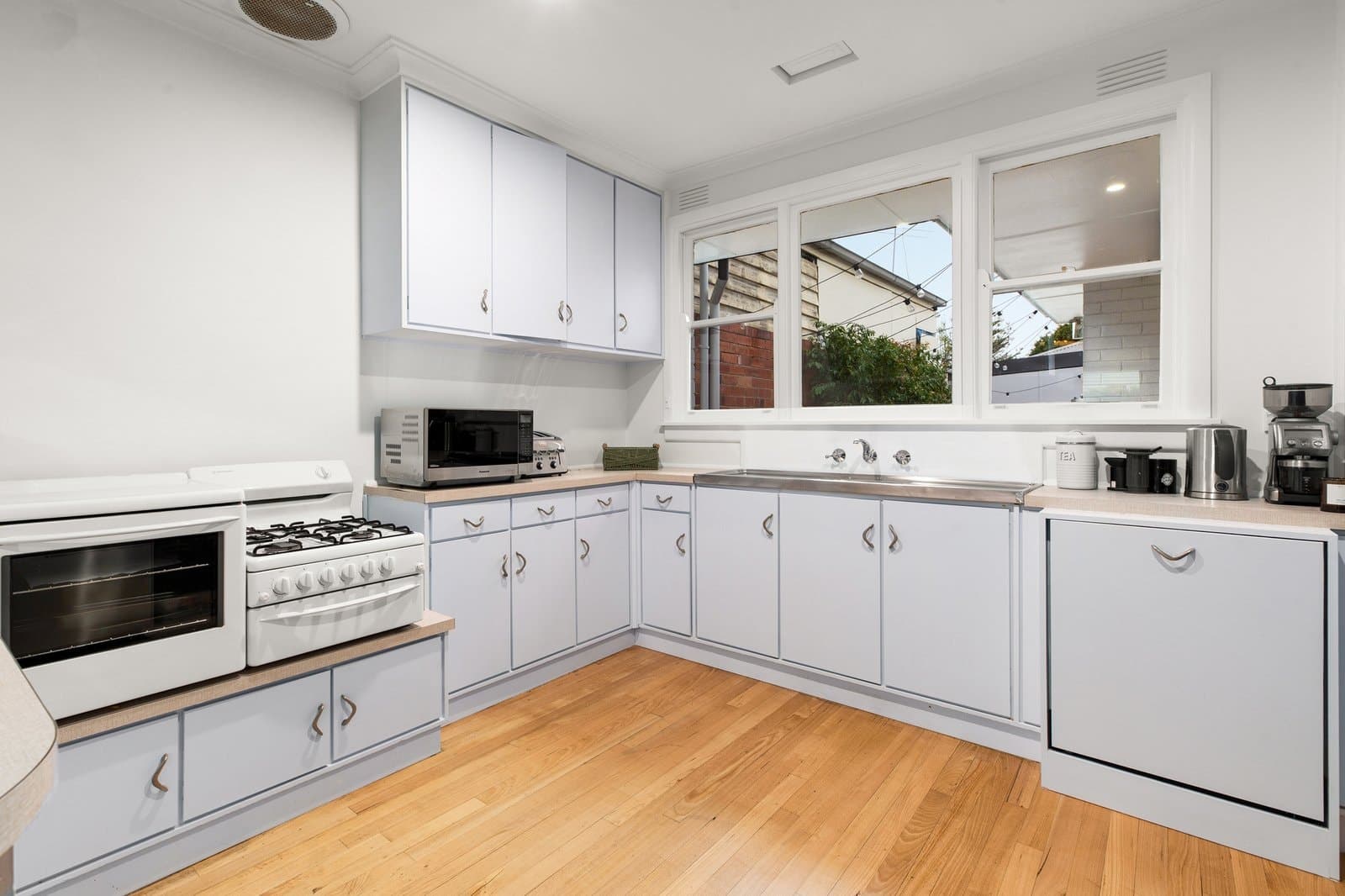 31 Derham Street, Port Melbourne - Thumbnail 5