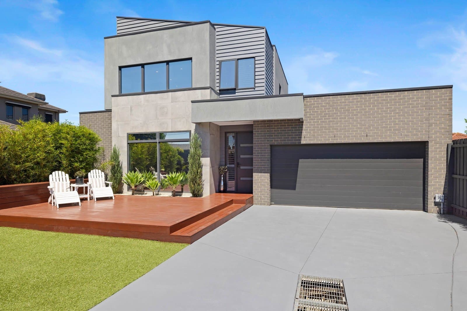 1/18 Van Ness Avenue, Mornington - Image 1