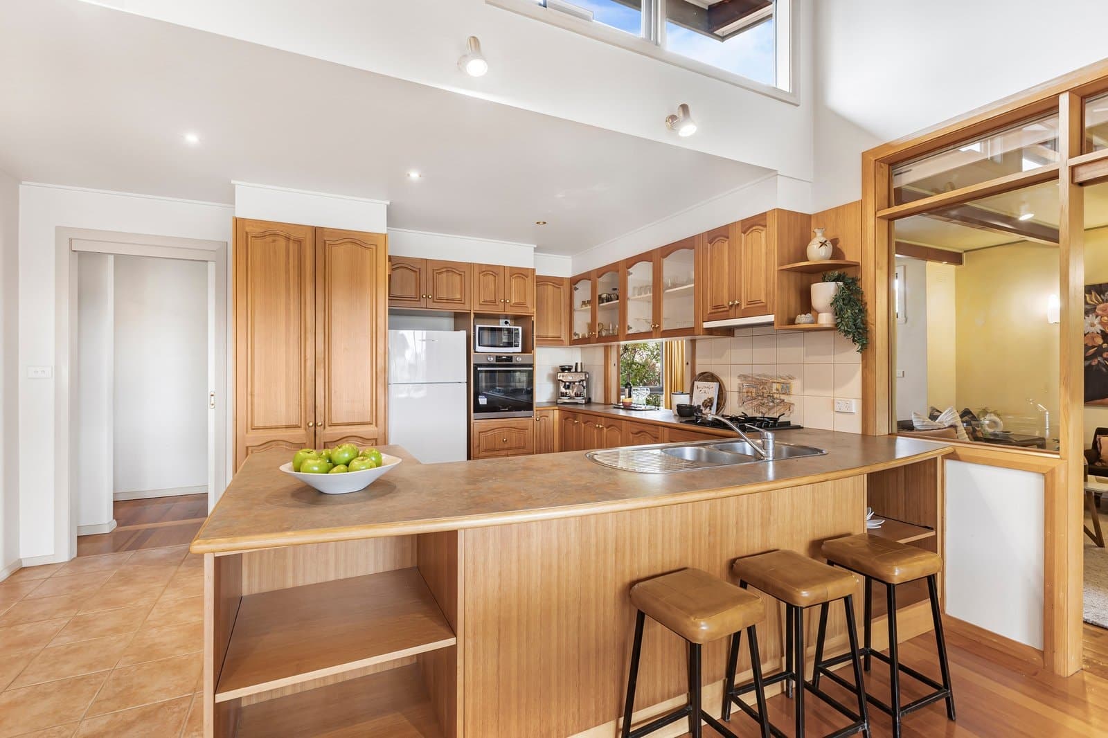 10 Feathertop Avenue, Templestowe Lower - Thumbnail 5