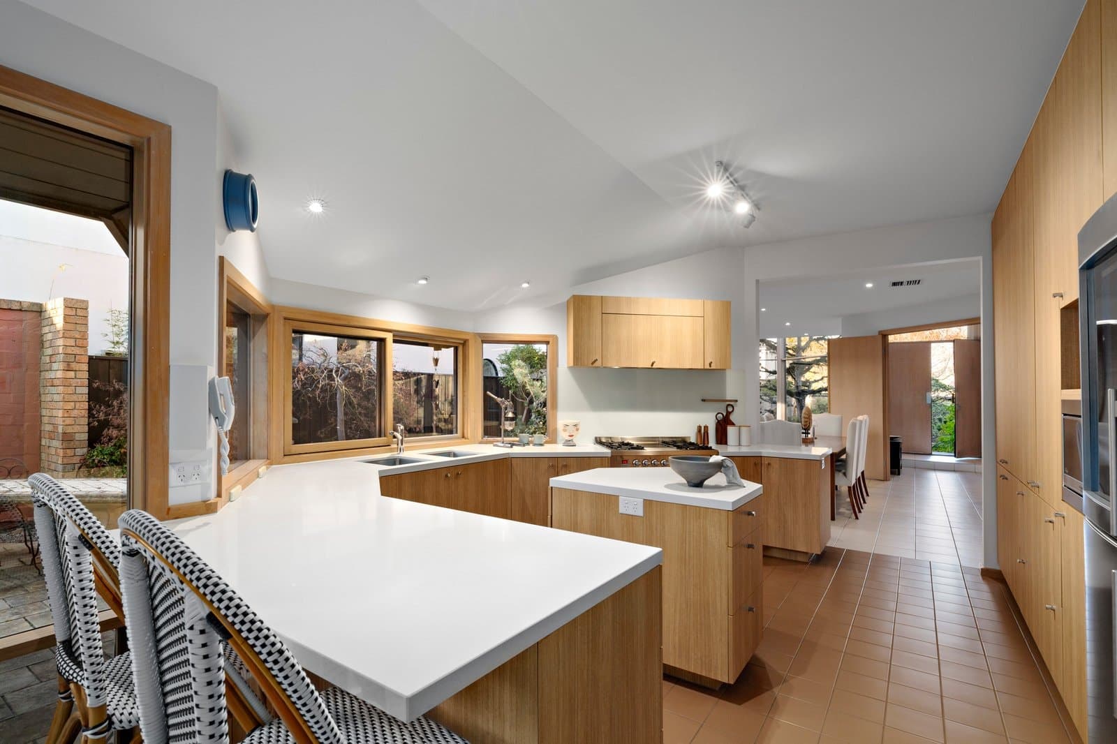 10 Holmwood Avenue, Brighton - Thumbnail 5