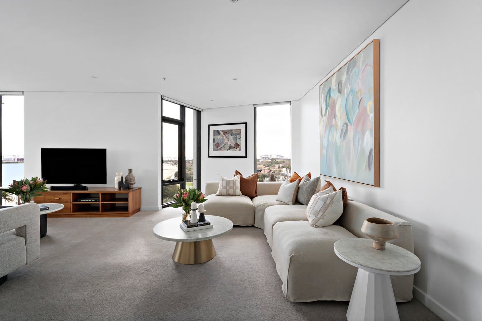601/155 Beach Street, Port Melbourne - Thumbnail 3
