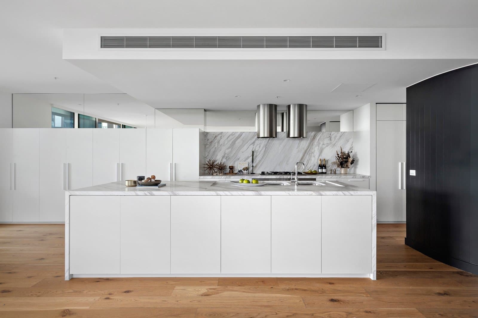 1705/35 Albert Road, Melbourne - Thumbnail 3