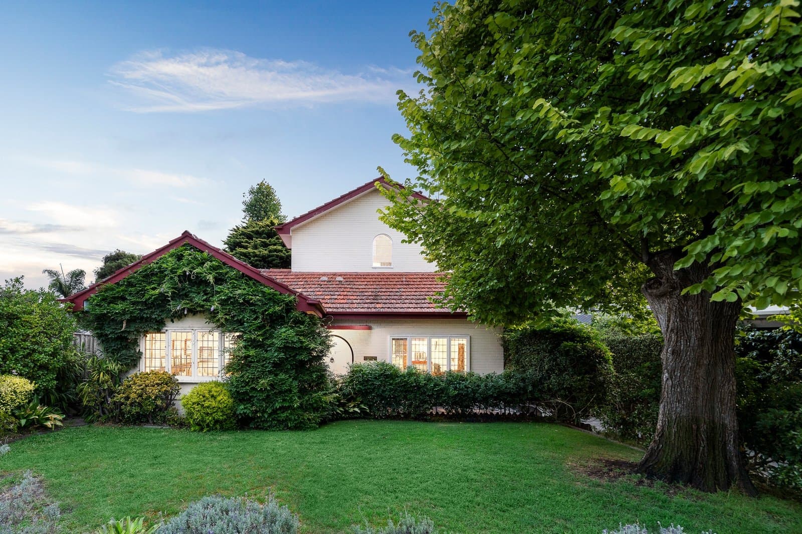 15 Madden Grove, Kew - Thumbnail 2