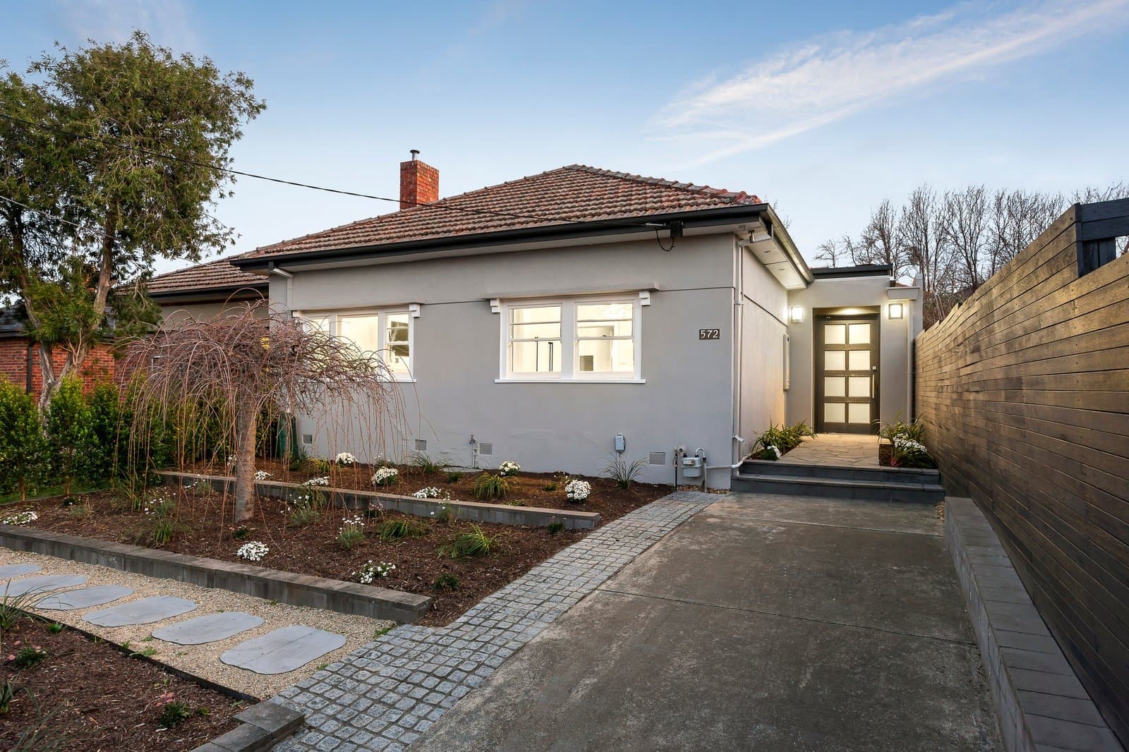 572 Camberwell Road, Camberwell - Thumbnail 2