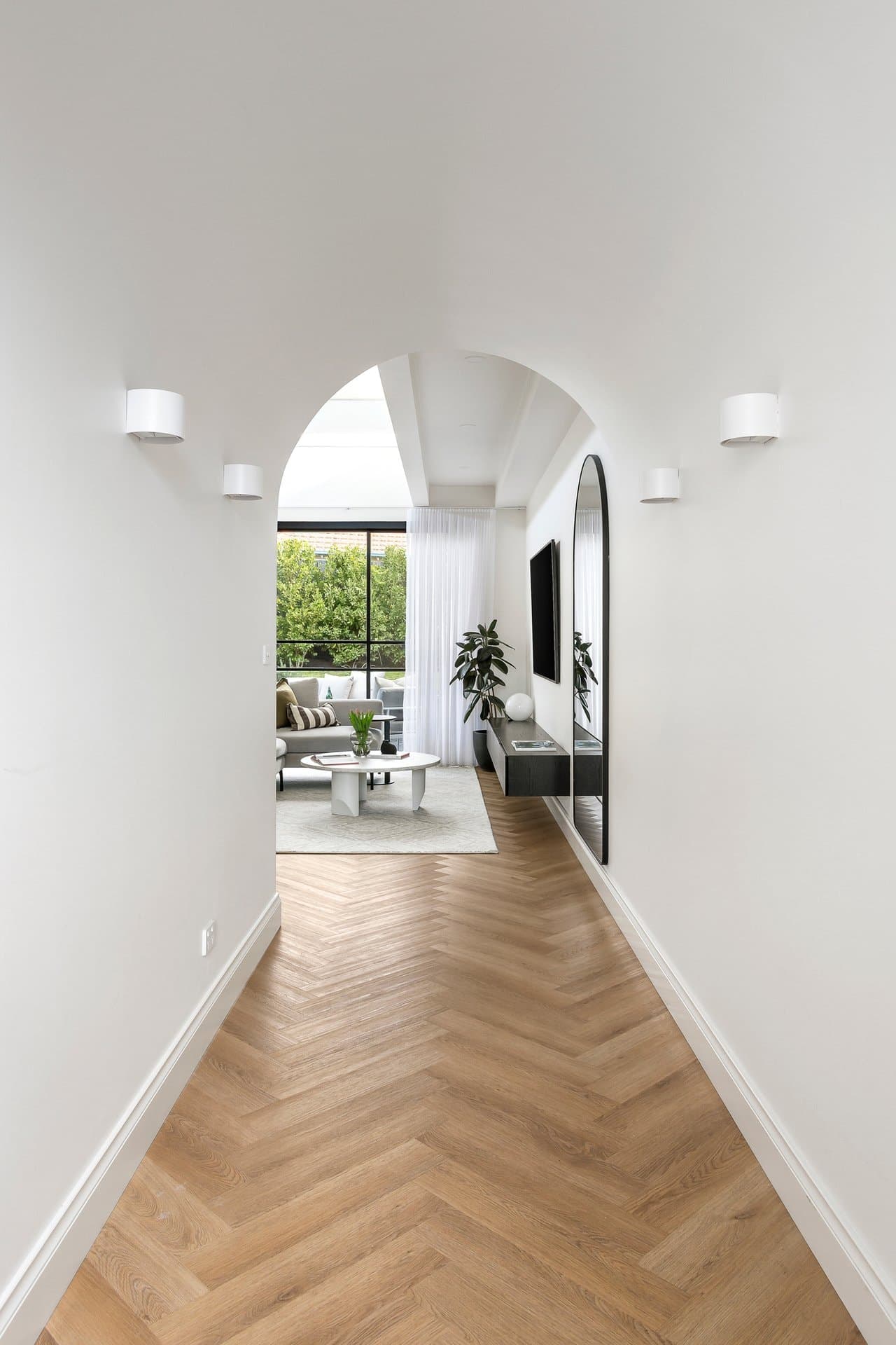 572 Camberwell Road, Camberwell - Thumbnail 3