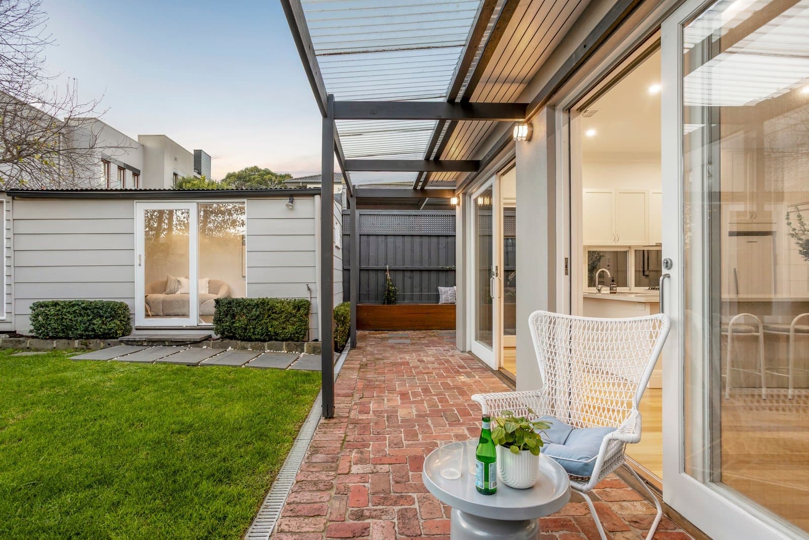 10 Clifton Grove, Hawthorn East - Thumbnail 3