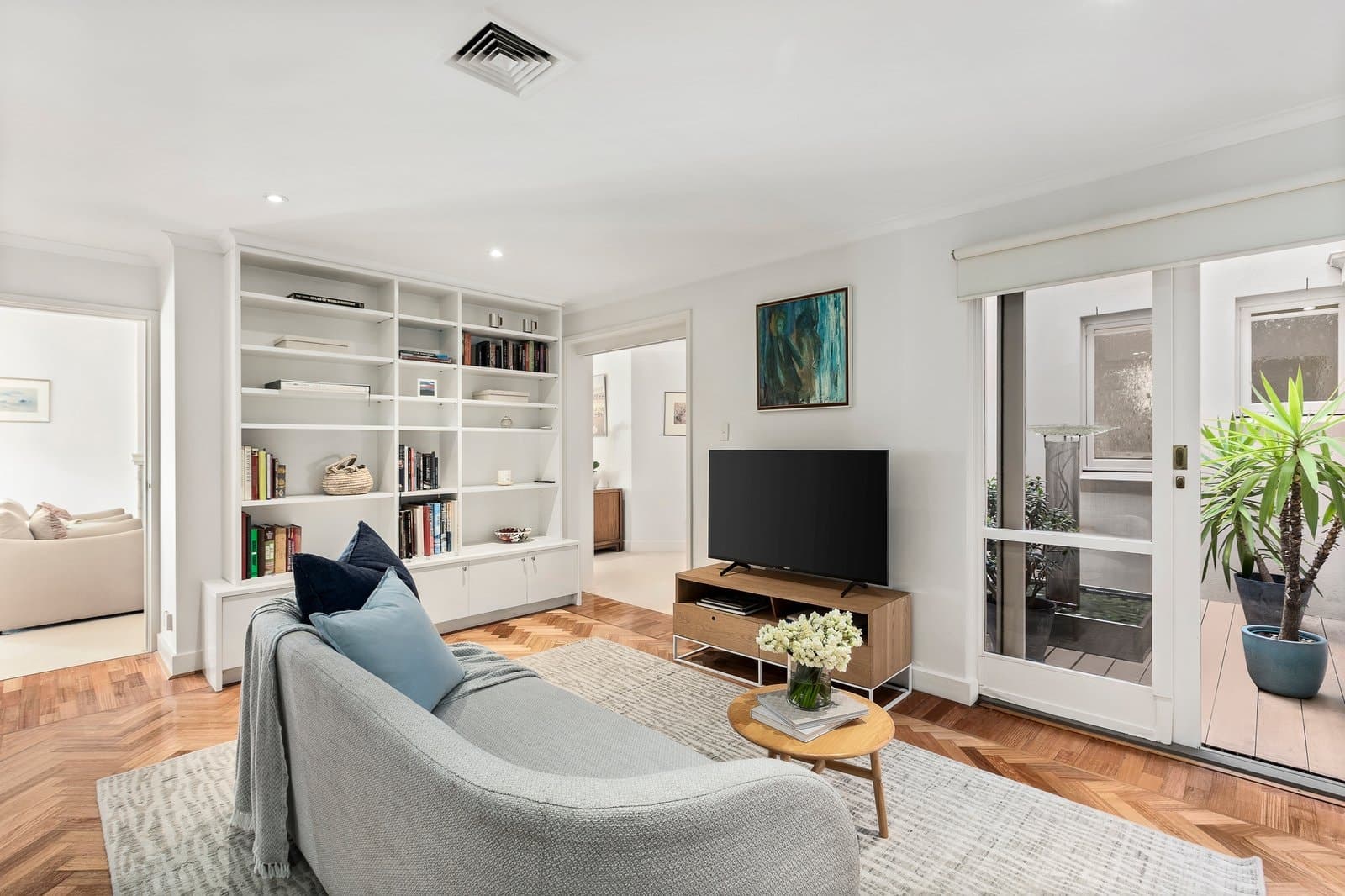 5 Ellesmore Court, Kew - Thumbnail 3
