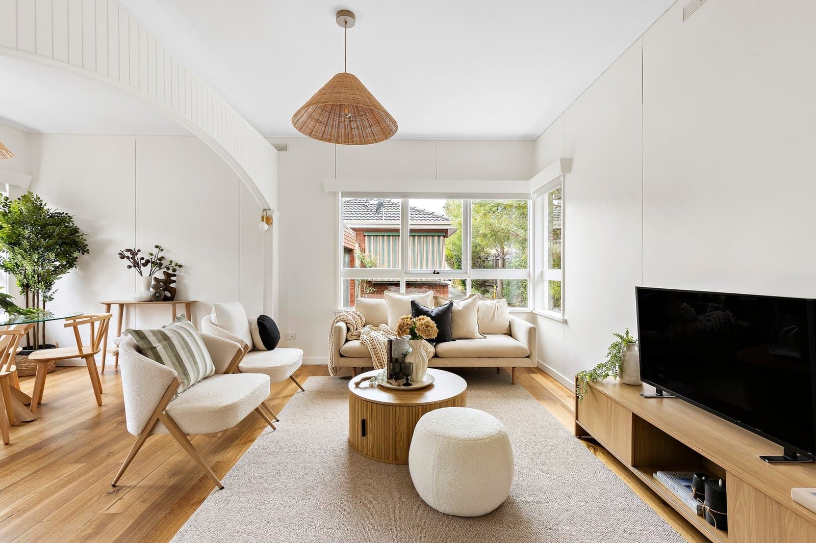 2/13 Gladstone Street, Kew - Thumbnail 2